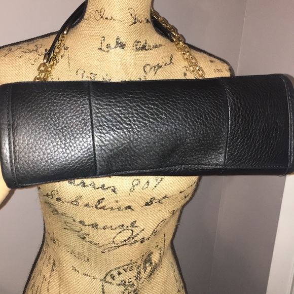 Tory Burch black leather with gold straps - Picture 6 of 7